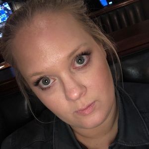 Meet your Posher, Chanelle